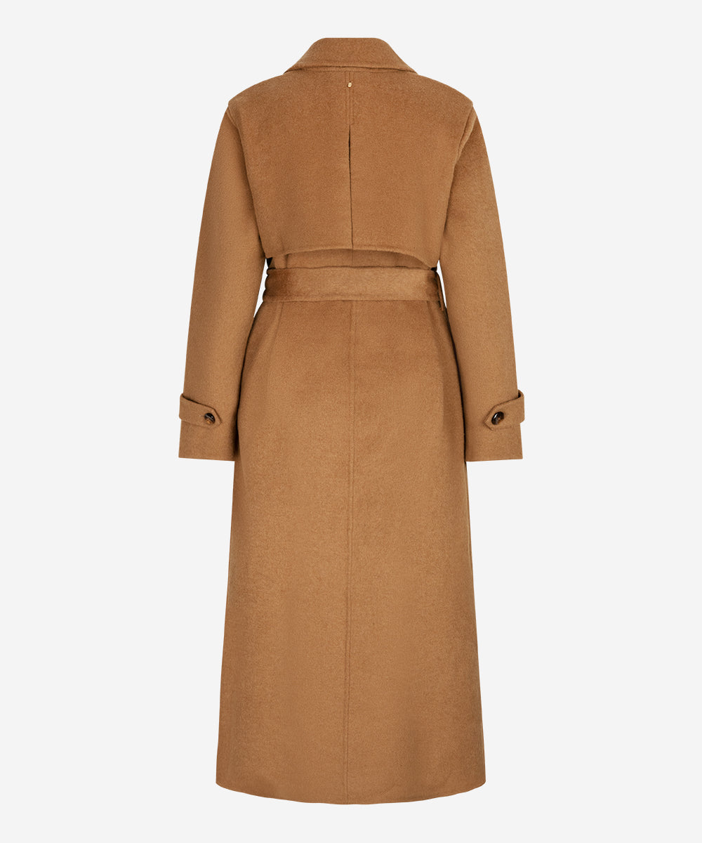 Celisa | Camel