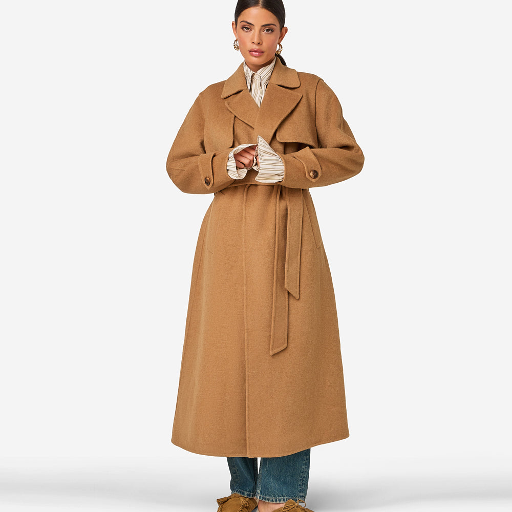 Celisa | Camel