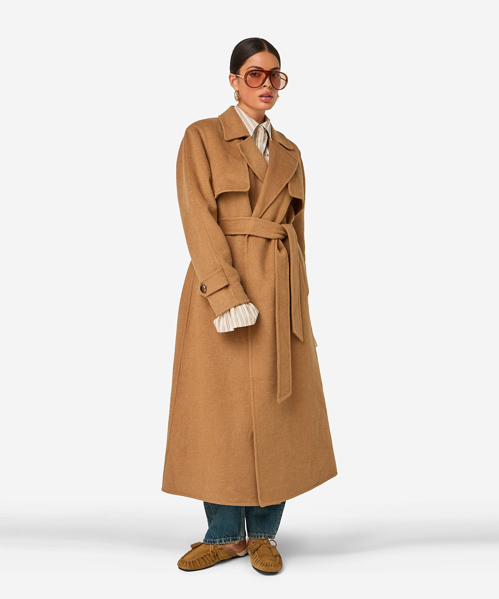 Celisa | Camel