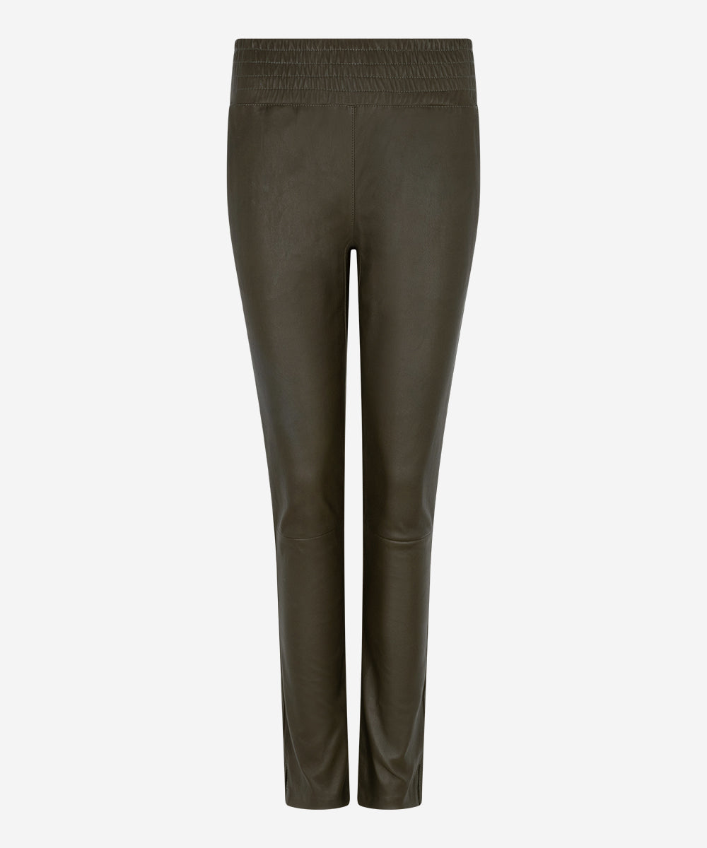 Colette | Dark Utility