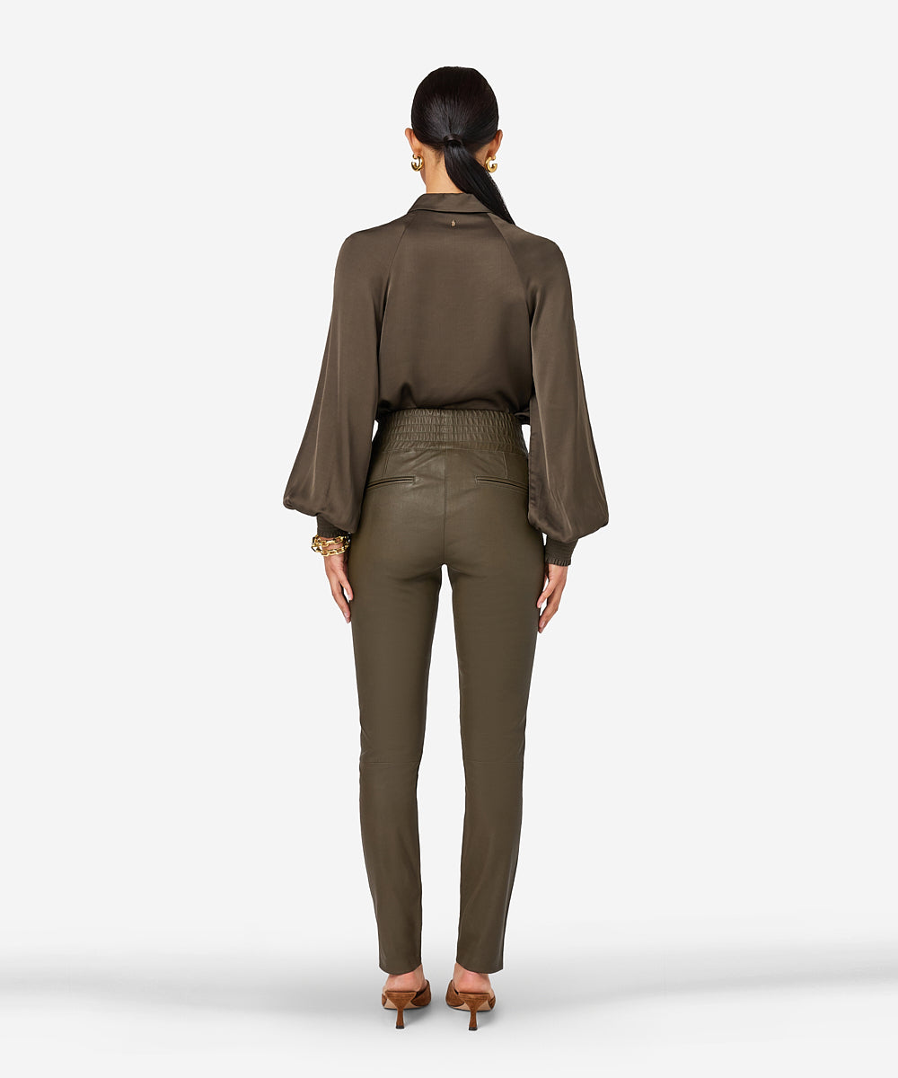 Colette | Dark Utility