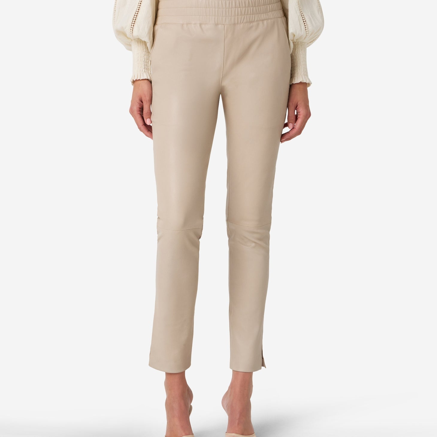Colette | Sandstone