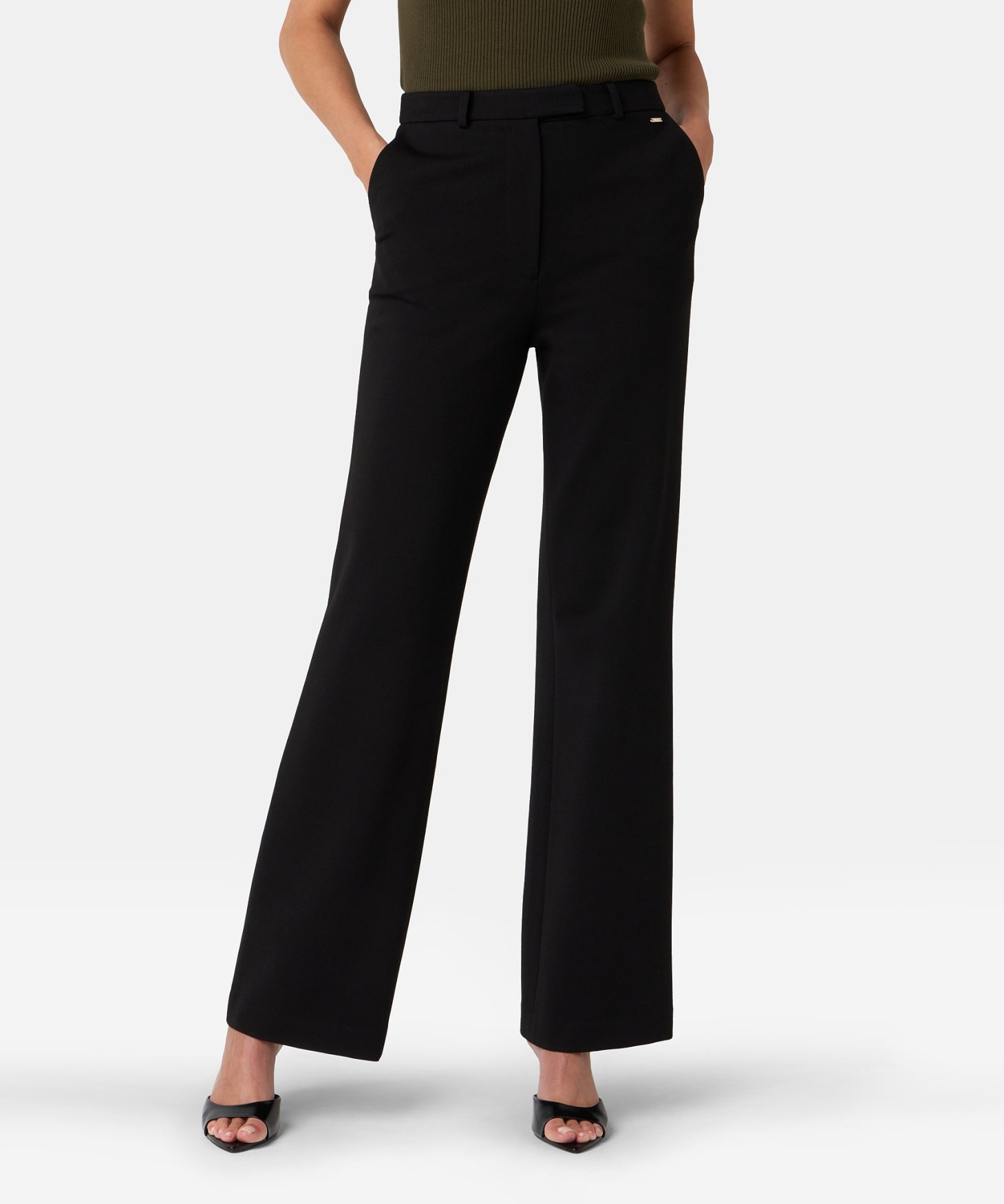Paola | Black