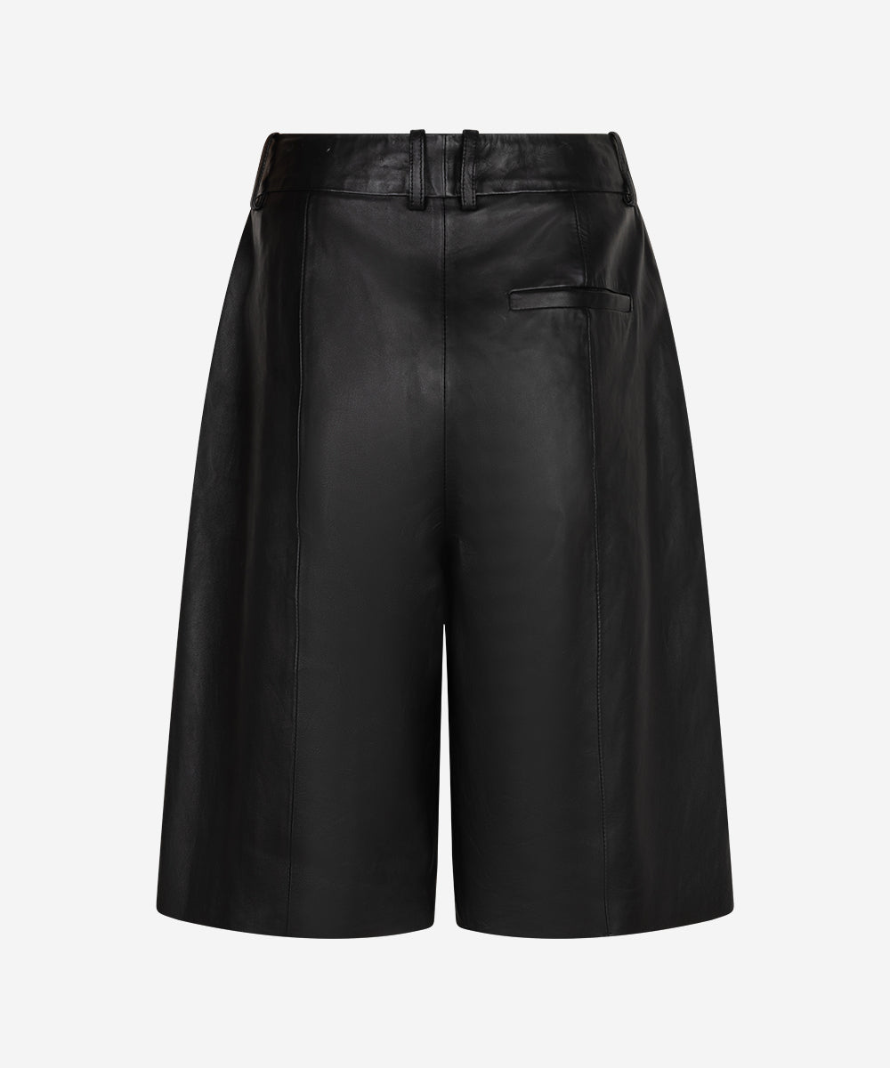 Parion | Black