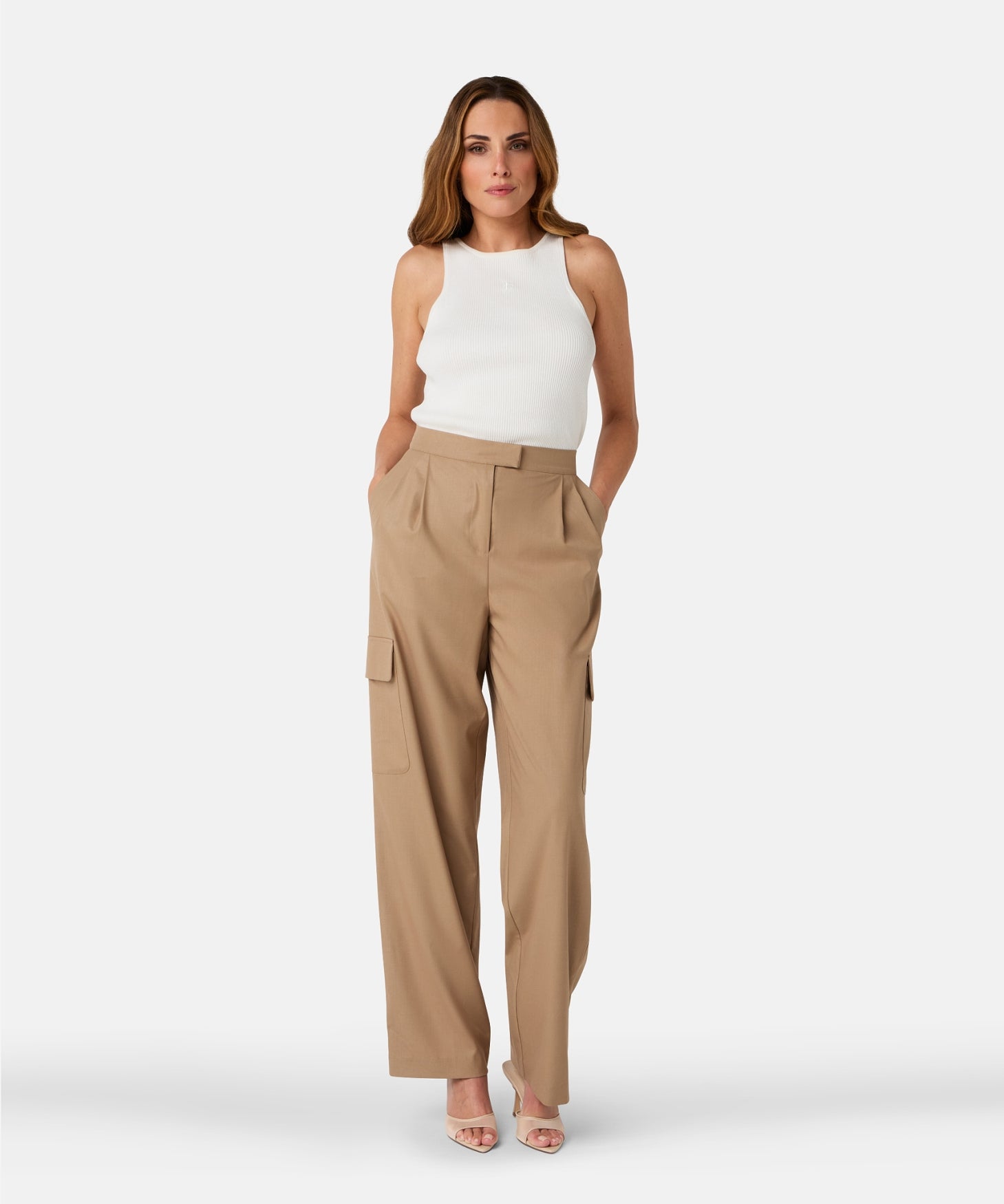 Piya | Dark Sandstone