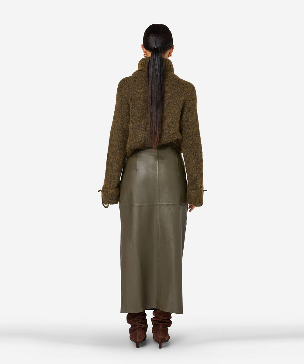 Sadia | Dark Utility