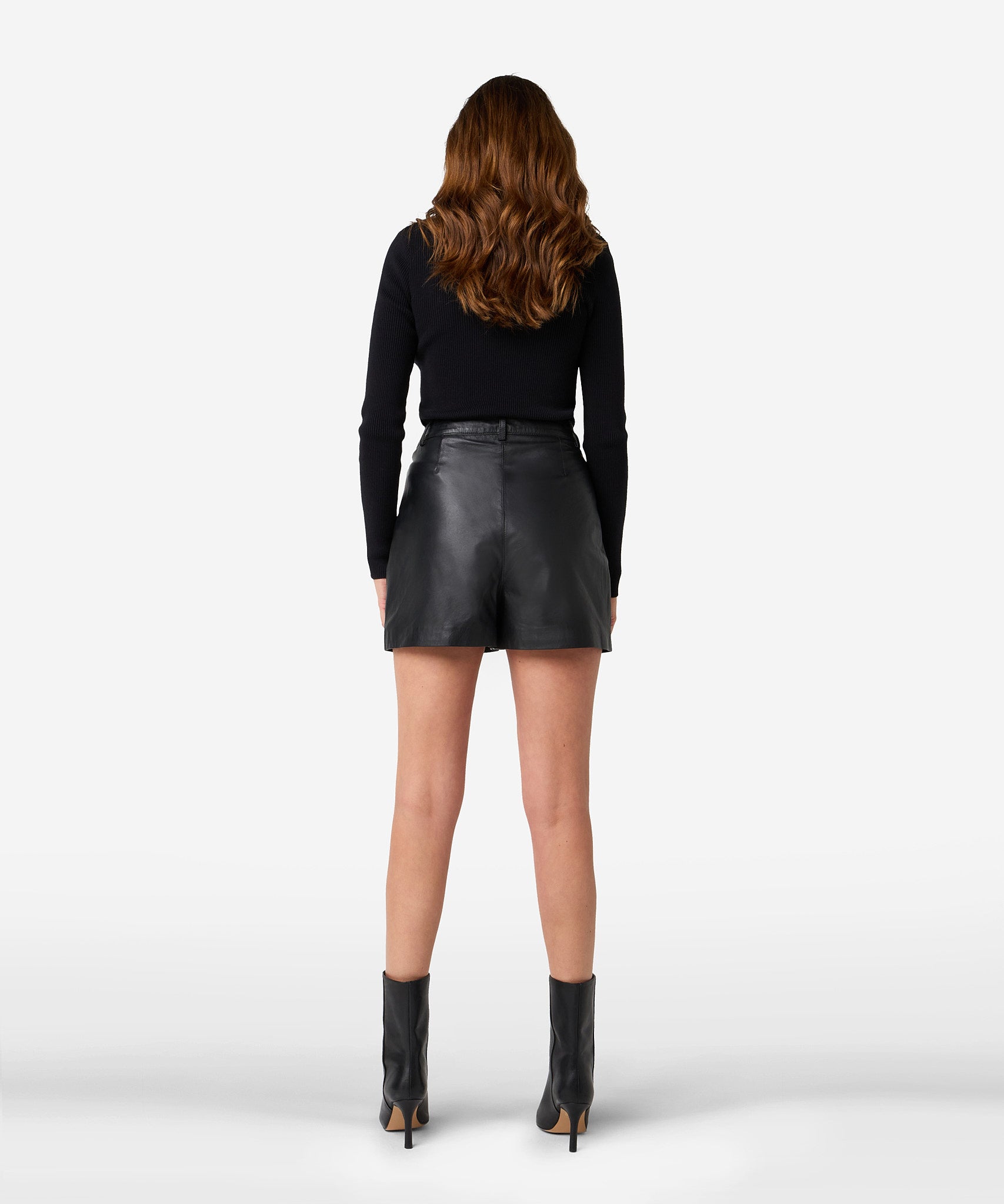 Sicily Studs | Black