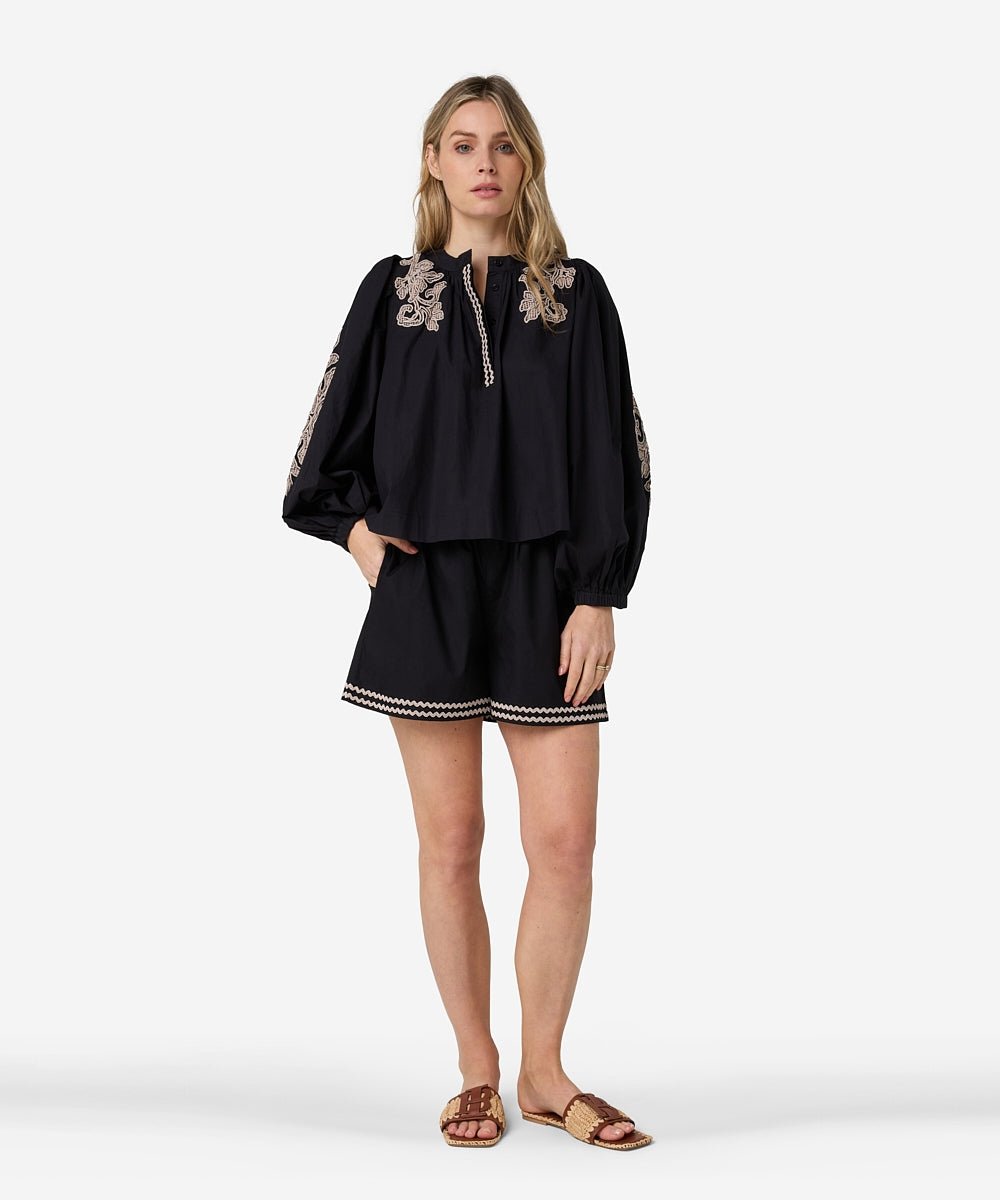 Teylin | Black